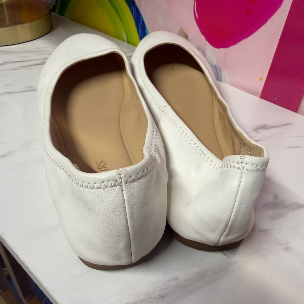 Dream Pairs Classic White Flats - Picture 4 of 4